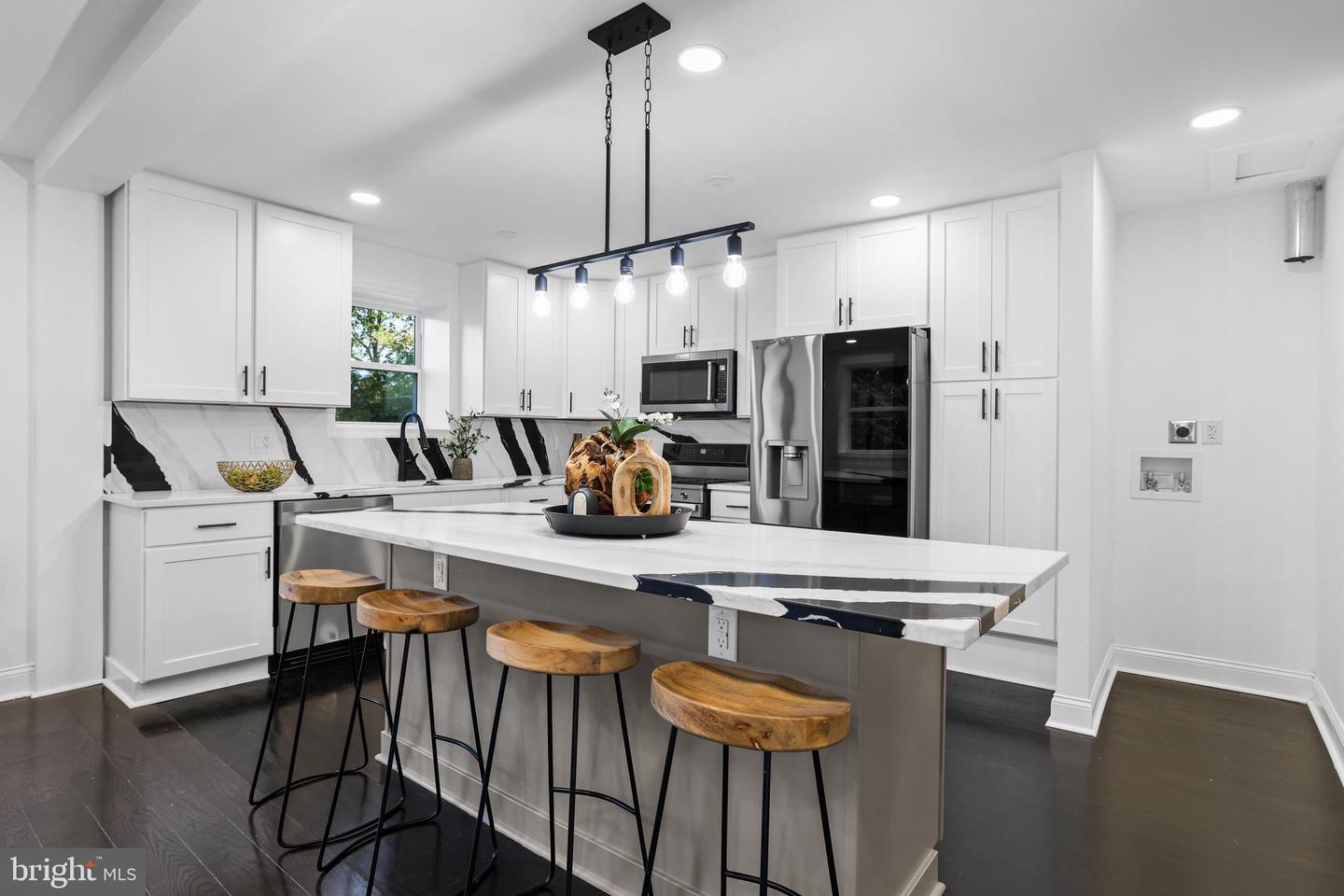 10404 FOREST AVE, FAIRFAX, Virginia 22030, 4 Bedrooms Bedrooms, ,4 BathroomsBathrooms,Residential,For sale,10404 FOREST AVE,VAFC2007290 MLS # VAFC2007290 10404 FOREST AVE, FAIRFAX, Virginia 22030, 4 Bedrooms Bedrooms, ,4 BathroomsBathrooms,Residential,For sale,10404 FOREST AVE,VAFC2007290 MLS # VAFC2007290