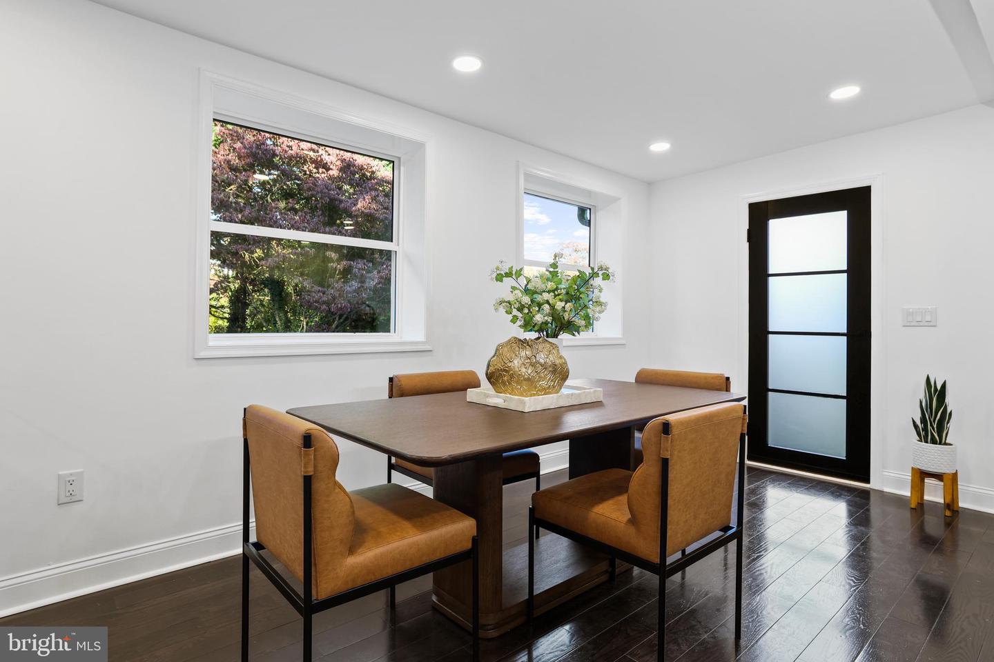 10404 FOREST AVE, FAIRFAX, Virginia 22030, 4 Bedrooms Bedrooms, ,4 BathroomsBathrooms,Residential,For sale,10404 FOREST AVE,VAFC2007290 MLS # VAFC2007290 10404 FOREST AVE, FAIRFAX, Virginia 22030, 4 Bedrooms Bedrooms, ,4 BathroomsBathrooms,Residential,For sale,10404 FOREST AVE,VAFC2007290 MLS # VAFC2007290