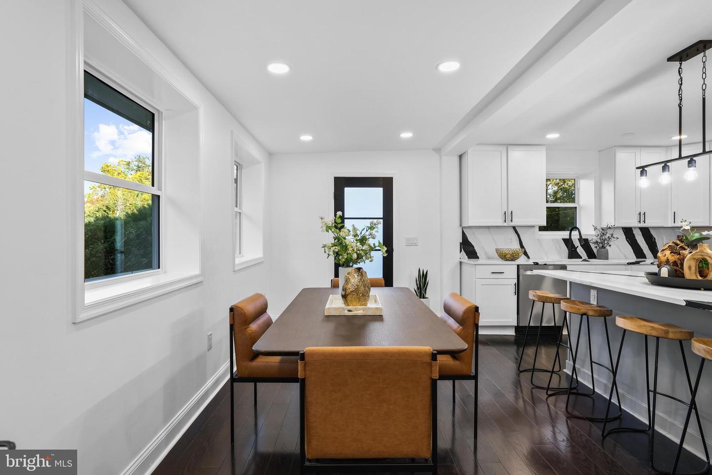 10404 FOREST AVE, FAIRFAX, Virginia 22030, 4 Bedrooms Bedrooms, ,4 BathroomsBathrooms,Residential,For sale,10404 FOREST AVE,VAFC2007290 MLS # VAFC2007290 10404 FOREST AVE, FAIRFAX, Virginia 22030, 4 Bedrooms Bedrooms, ,4 BathroomsBathrooms,Residential,For sale,10404 FOREST AVE,VAFC2007290 MLS # VAFC2007290