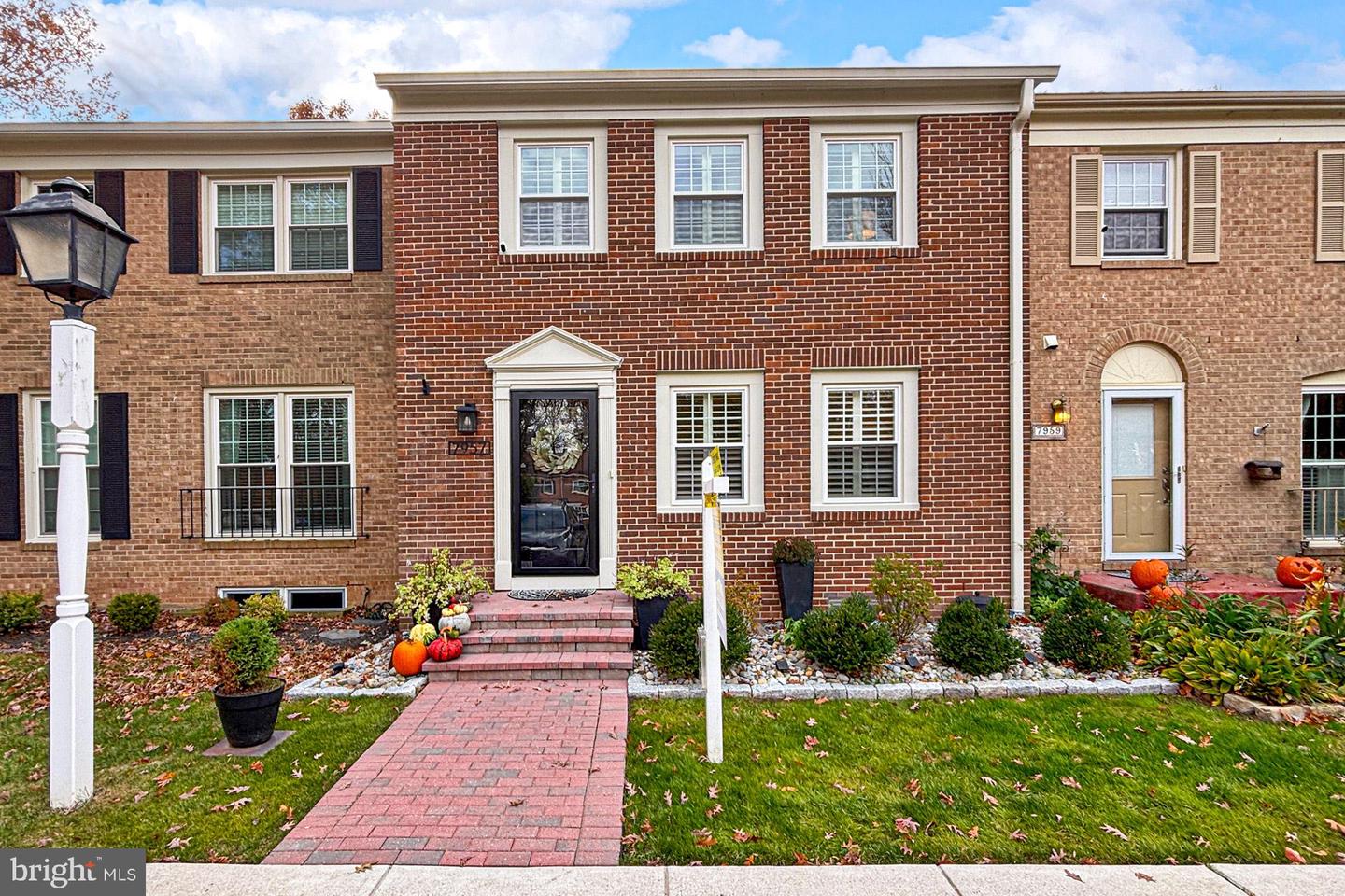 7957 HIDDEN BRIDGE DR, SPRINGFIELD, Virginia 22153, 3 Bedrooms Bedrooms, ,2 BathroomsBathrooms,Residential,For sale,7957 HIDDEN BRIDGE DR,VAFX2277342 MLS # VAFX2277342 7957 HIDDEN BRIDGE DR, SPRINGFIELD, Virginia 22153, 3 Bedrooms Bedrooms, ,2 BathroomsBathrooms,Residential,For sale,7957 HIDDEN BRIDGE DR,VAFX2277342 MLS # VAFX2277342