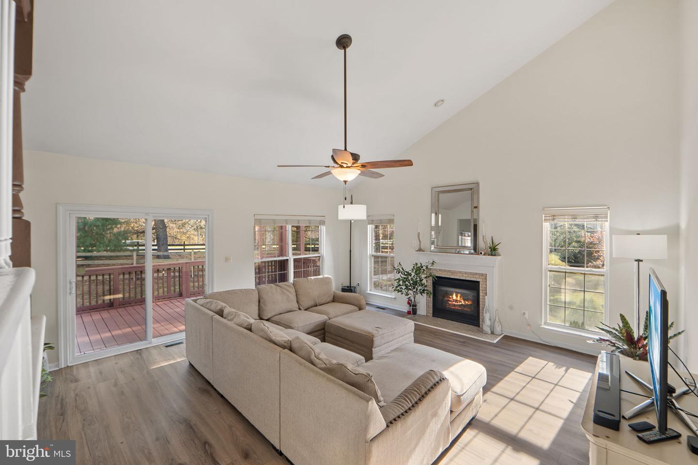 12204 HOOP CT, BRISTOW, Virginia 20136, 3 Bedrooms Bedrooms, ,3 BathroomsBathrooms,Residential,For sale,12204 HOOP CT,VAPW2107160 MLS # VAPW2107160