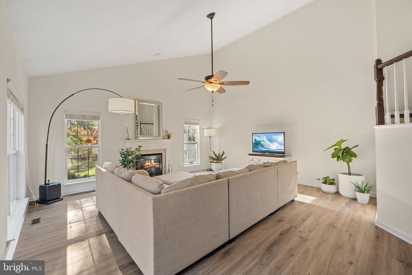 12204 HOOP CT, BRISTOW, Virginia 20136, 3 Bedrooms Bedrooms, ,3 BathroomsBathrooms,Residential,For sale,12204 HOOP CT,VAPW2107160 MLS # VAPW2107160