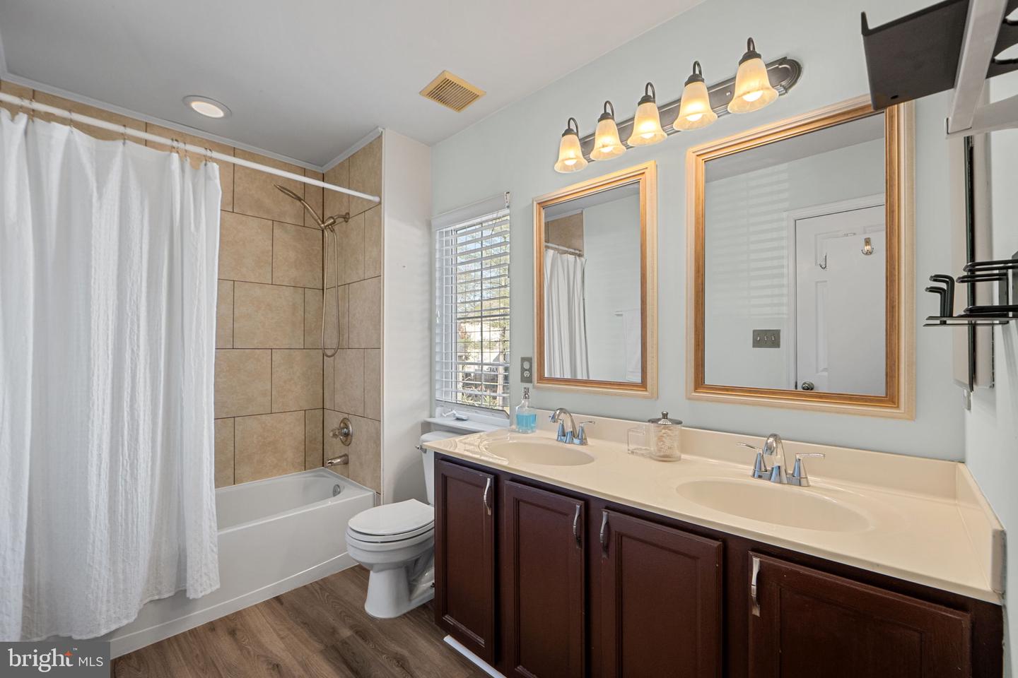 12204 HOOP CT, BRISTOW, Virginia 20136, 3 Bedrooms Bedrooms, ,3 BathroomsBathrooms,Residential,For sale,12204 HOOP CT,VAPW2107160 MLS # VAPW2107160