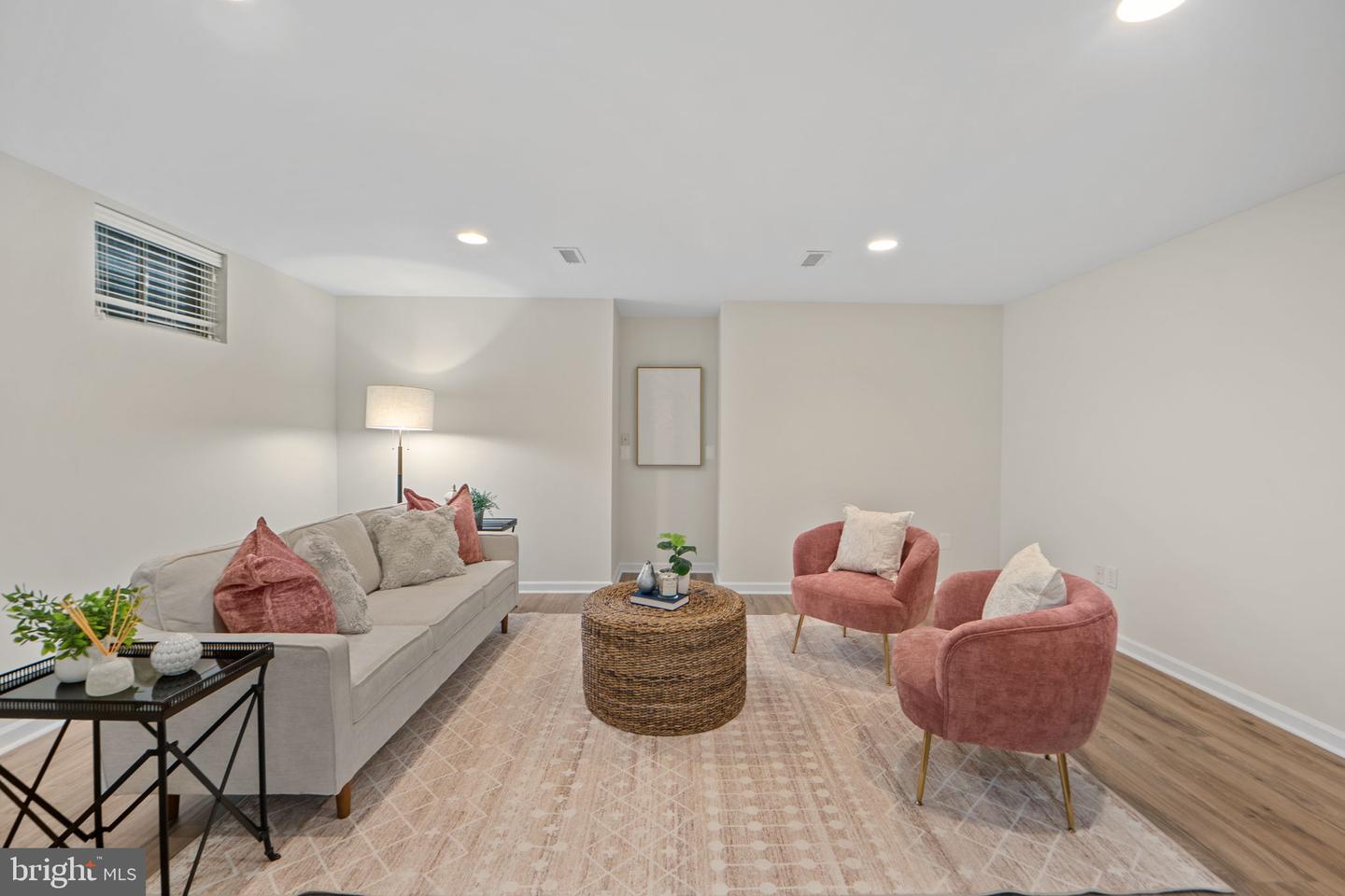 12204 HOOP CT, BRISTOW, Virginia 20136, 3 Bedrooms Bedrooms, ,3 BathroomsBathrooms,Residential,For sale,12204 HOOP CT,VAPW2107160 MLS # VAPW2107160