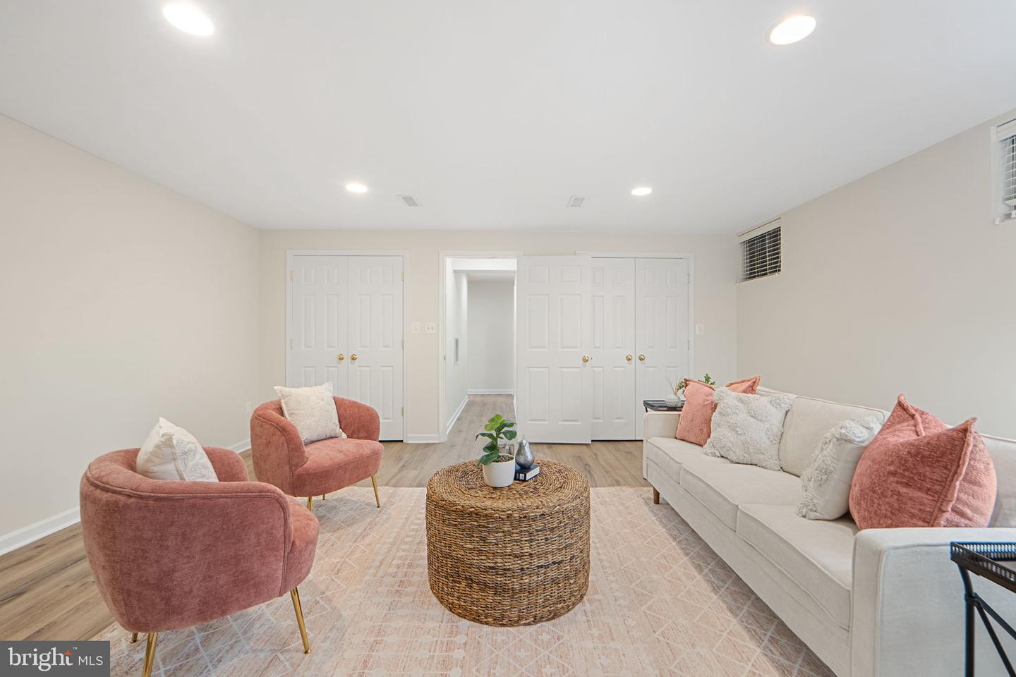 12204 HOOP CT, BRISTOW, Virginia 20136, 3 Bedrooms Bedrooms, ,3 BathroomsBathrooms,Residential,For sale,12204 HOOP CT,VAPW2107160 MLS # VAPW2107160