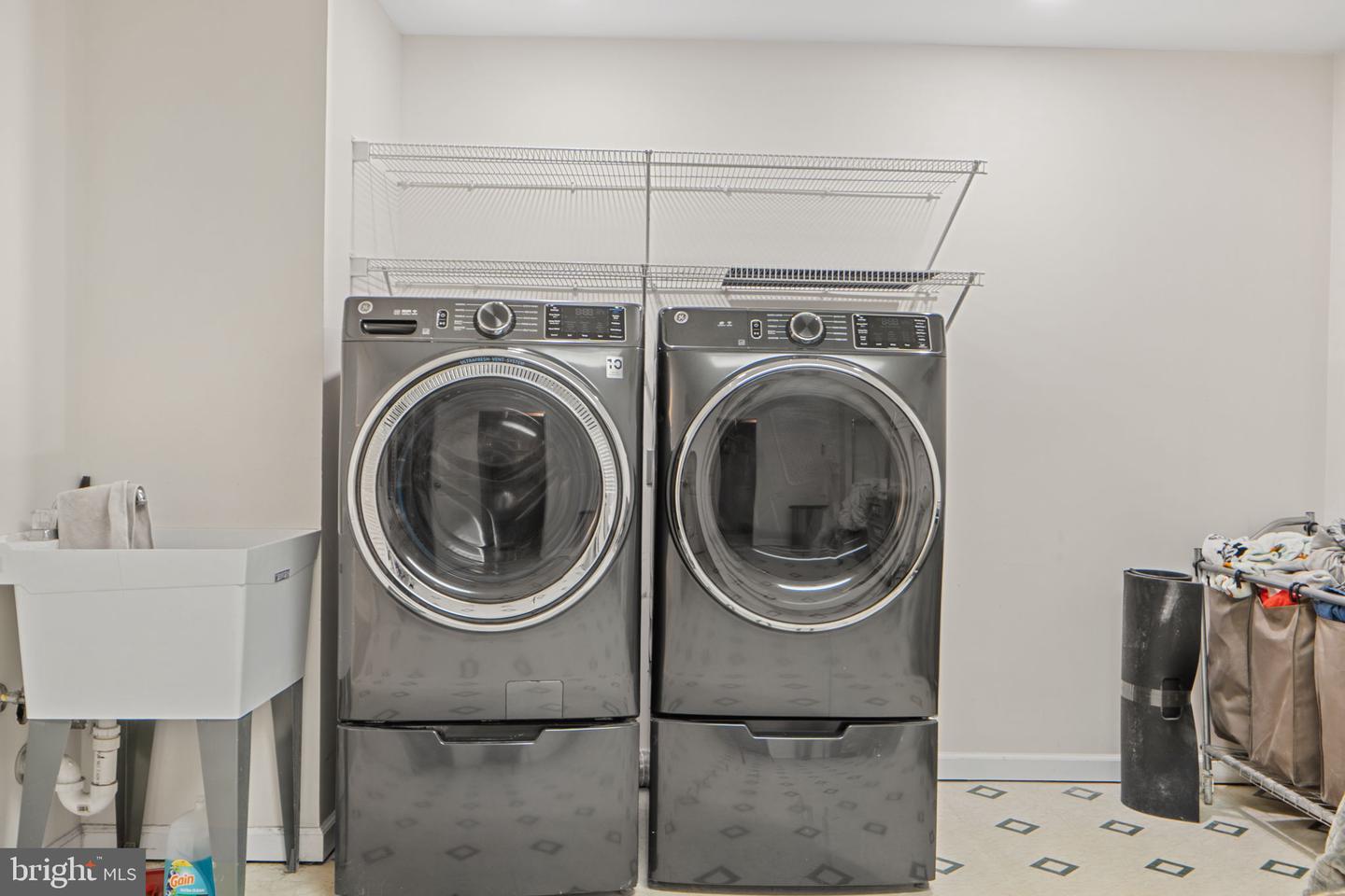 12204 HOOP CT, BRISTOW, Virginia 20136, 3 Bedrooms Bedrooms, ,3 BathroomsBathrooms,Residential,For sale,12204 HOOP CT,VAPW2107160 MLS # VAPW2107160