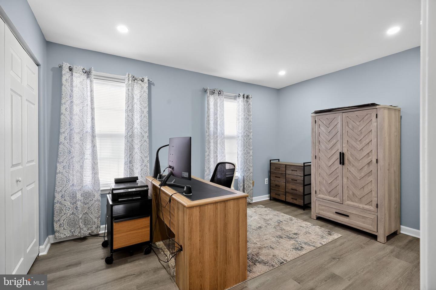 45481 BLUEMONT JUNCTION SQ, STERLING, Virginia 20164, 3 Bedrooms Bedrooms, 9 Rooms Rooms,2 BathroomsBathrooms,Residential,For sale,45481 BLUEMONT JUNCTION SQ,VALO2110418 MLS # VALO2110418