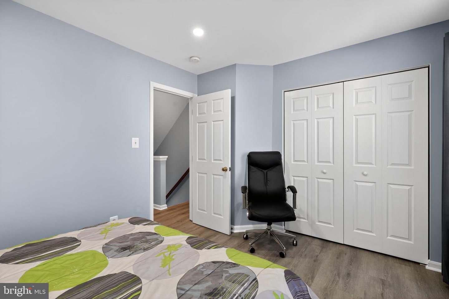 45481 BLUEMONT JUNCTION SQ, STERLING, Virginia 20164, 3 Bedrooms Bedrooms, 9 Rooms Rooms,2 BathroomsBathrooms,Residential,For sale,45481 BLUEMONT JUNCTION SQ,VALO2110418 MLS # VALO2110418