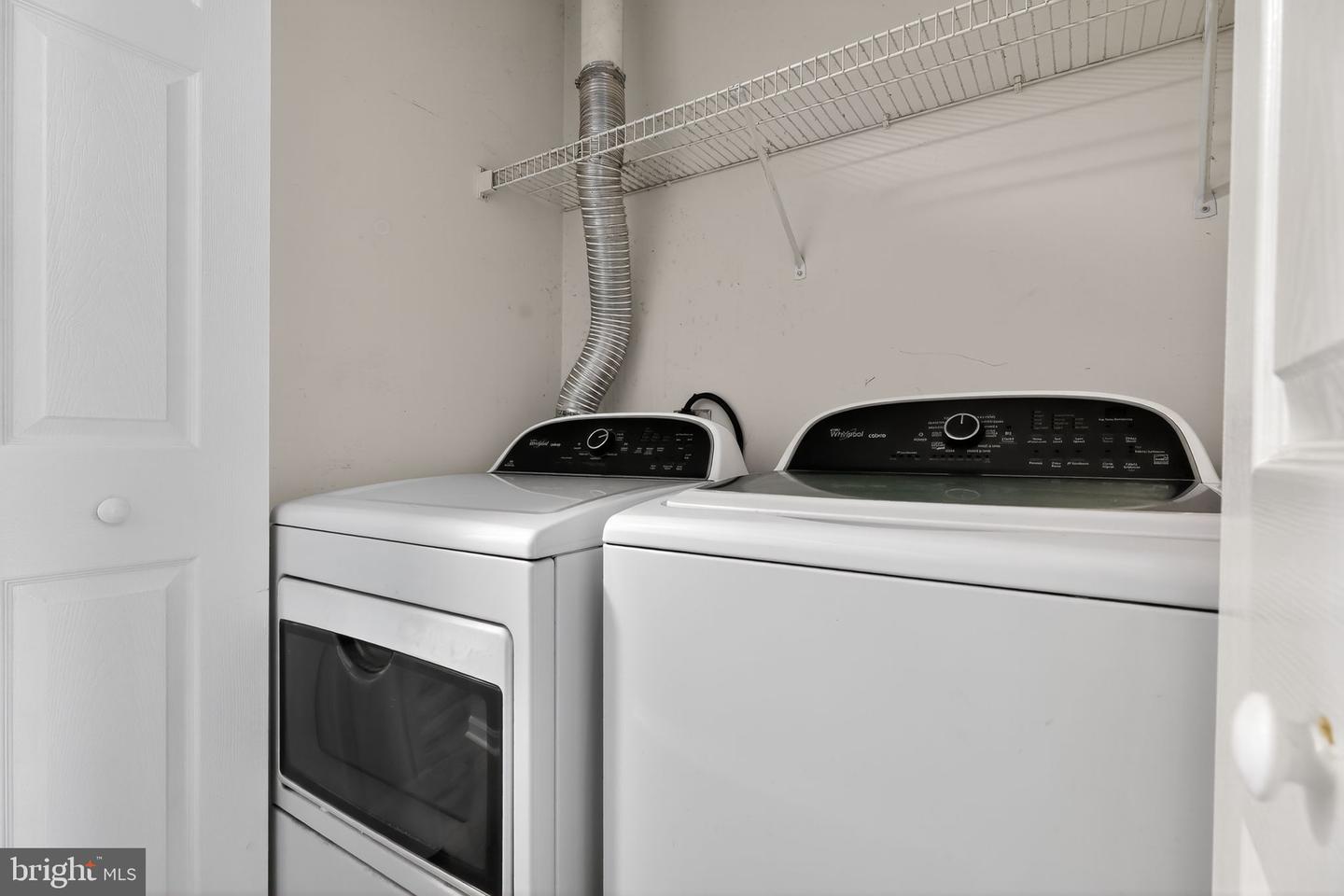 45481 BLUEMONT JUNCTION SQ, STERLING, Virginia 20164, 3 Bedrooms Bedrooms, 9 Rooms Rooms,2 BathroomsBathrooms,Residential,For sale,45481 BLUEMONT JUNCTION SQ,VALO2110418 MLS # VALO2110418