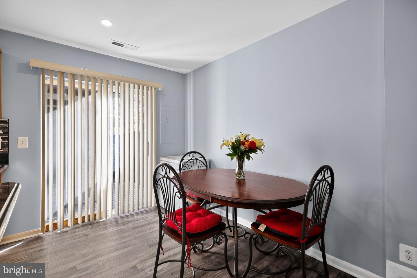 45481 BLUEMONT JUNCTION SQ, STERLING, Virginia 20164, 3 Bedrooms Bedrooms, 9 Rooms Rooms,2 BathroomsBathrooms,Residential,For sale,45481 BLUEMONT JUNCTION SQ,VALO2110418 MLS # VALO2110418