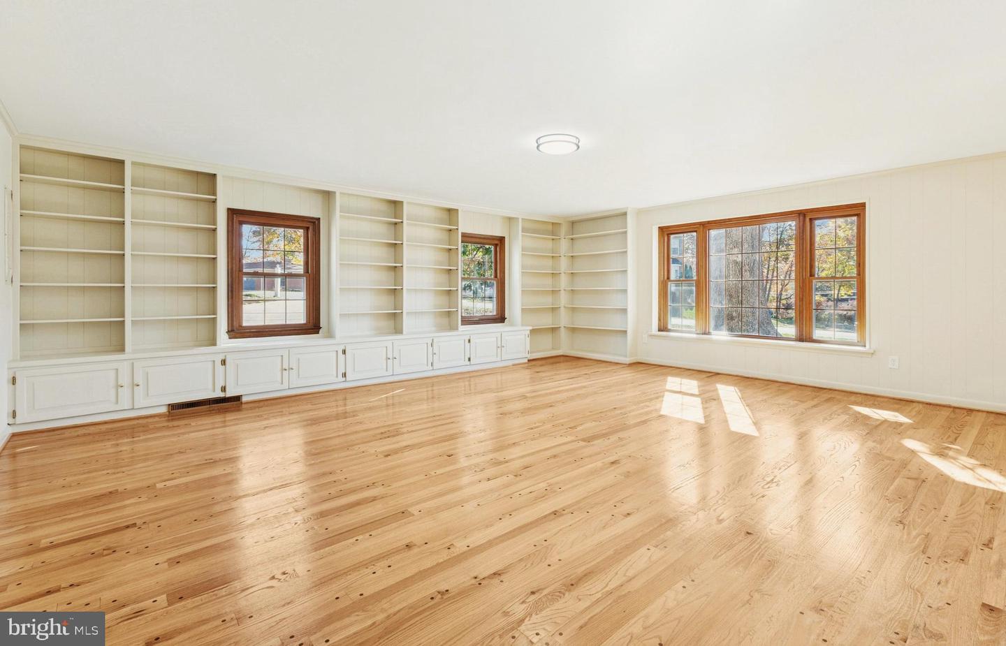 8794 GRANT AVE, MANASSAS, Virginia 20110, 4 Bedrooms Bedrooms, ,2 BathroomsBathrooms,Residential,For sale,8794 GRANT AVE,VAMN2009632 MLS # VAMN2009632 8794 GRANT AVE, MANASSAS, Virginia 20110, 4 Bedrooms Bedrooms, ,2 BathroomsBathrooms,Residential,For sale,8794 GRANT AVE,VAMN2009632 MLS # VAMN2009632