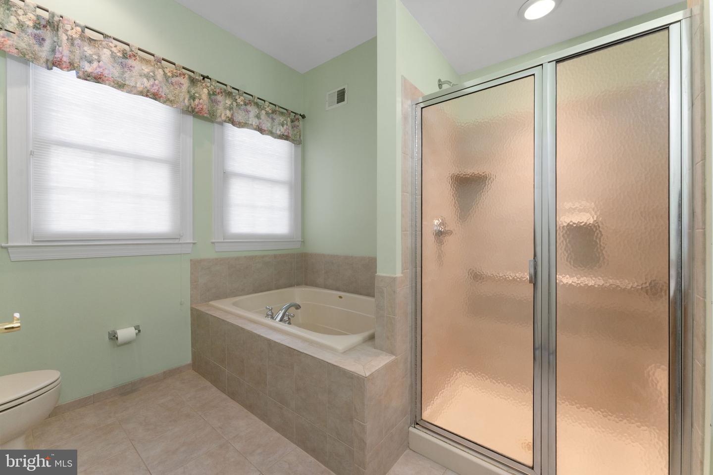 5124 FALDO DR, HAYMARKET, Virginia 20169, 2 Bedrooms Bedrooms, ,3 BathroomsBathrooms,Residential,For sale,5124 FALDO DR,VAPW2107198 MLS # VAPW2107198