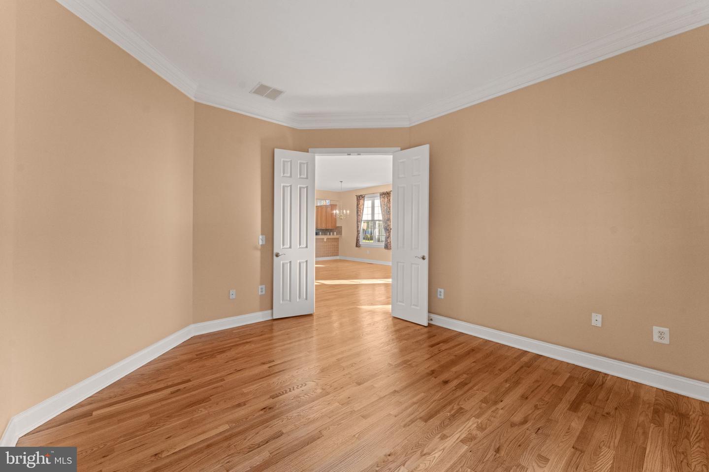 5124 FALDO DR, HAYMARKET, Virginia 20169, 2 Bedrooms Bedrooms, ,3 BathroomsBathrooms,Residential,For sale,5124 FALDO DR,VAPW2107198 MLS # VAPW2107198