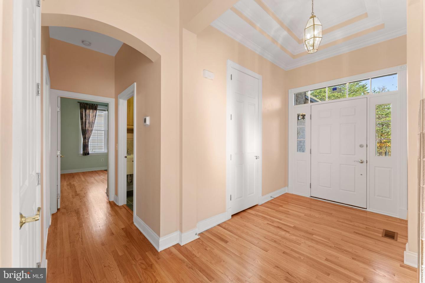 5124 FALDO DR, HAYMARKET, Virginia 20169, 2 Bedrooms Bedrooms, ,3 BathroomsBathrooms,Residential,For sale,5124 FALDO DR,VAPW2107198 MLS # VAPW2107198