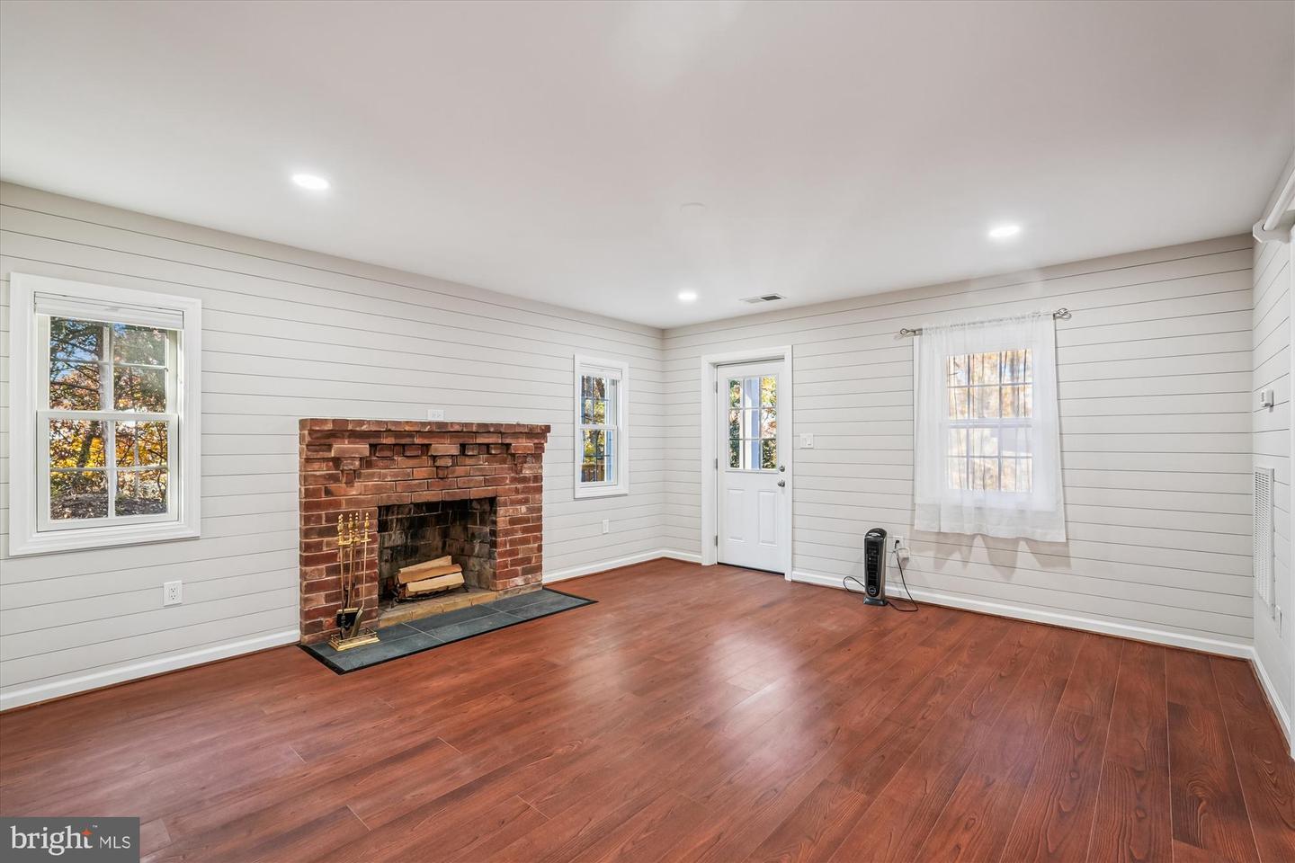 598 TIMBER LN, BLUEMONT, Virginia 20135, 2 Bedrooms Bedrooms, ,1 BathroomBathrooms,Residential,For sale,598 TIMBER LN,VACL2006198 MLS # VACL2006198 598 TIMBER LN, BLUEMONT, Virginia 20135, 2 Bedrooms Bedrooms, ,1 BathroomBathrooms,Residential,For sale,598 TIMBER LN,VACL2006198 MLS # VACL2006198