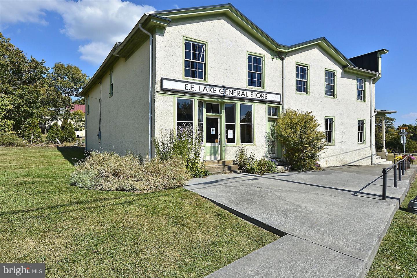 598 TIMBER LN, BLUEMONT, Virginia 20135, 2 Bedrooms Bedrooms, ,1 BathroomBathrooms,Residential,For sale,598 TIMBER LN,VACL2006198 MLS # VACL2006198 598 TIMBER LN, BLUEMONT, Virginia 20135, 2 Bedrooms Bedrooms, ,1 BathroomBathrooms,Residential,For sale,598 TIMBER LN,VACL2006198 MLS # VACL2006198