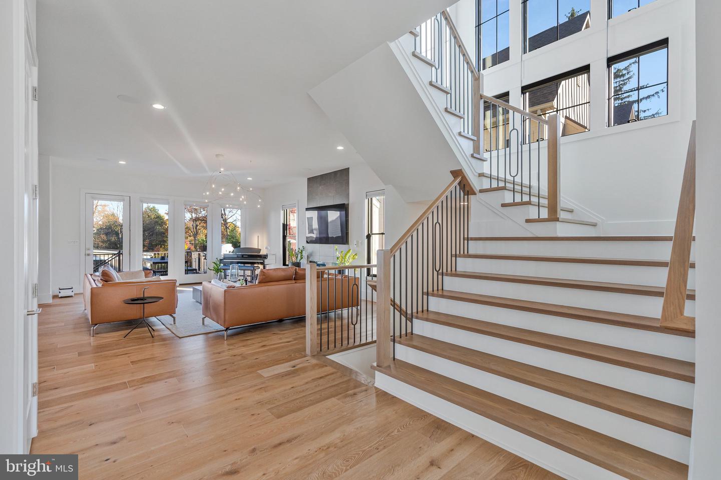 1353 MONITOR LN, MCLEAN, Virginia 22101, 6 Bedrooms Bedrooms, ,6 BathroomsBathrooms,Residential,For sale,1353 MONITOR LN,VAFX2277534 MLS # VAFX2277534 1353 MONITOR LN, MCLEAN, Virginia 22101, 6 Bedrooms Bedrooms, ,6 BathroomsBathrooms,Residential,For sale,1353 MONITOR LN,VAFX2277534 MLS # VAFX2277534