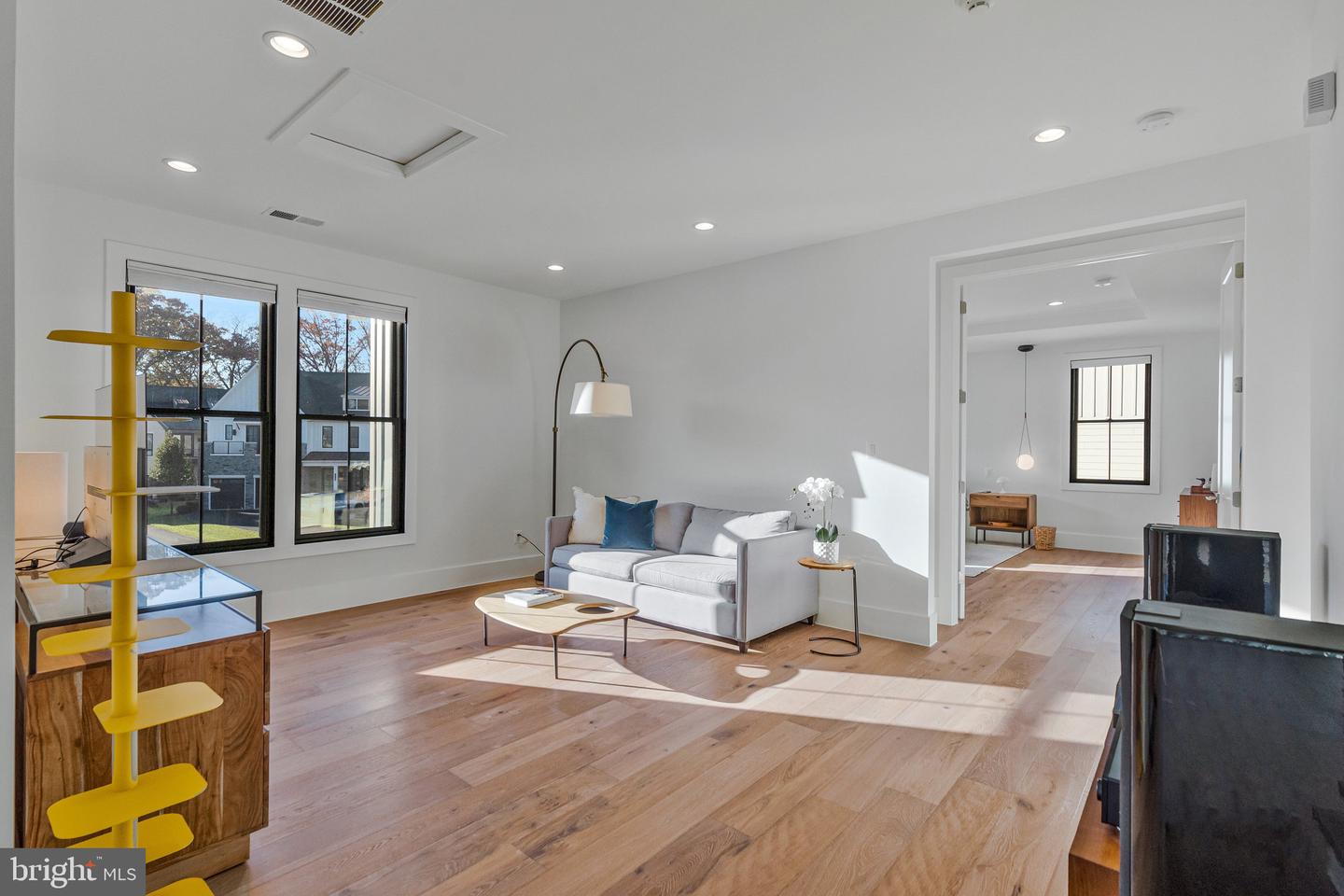 1353 MONITOR LN, MCLEAN, Virginia 22101, 6 Bedrooms Bedrooms, ,6 BathroomsBathrooms,Residential,For sale,1353 MONITOR LN,VAFX2277534 MLS # VAFX2277534 1353 MONITOR LN, MCLEAN, Virginia 22101, 6 Bedrooms Bedrooms, ,6 BathroomsBathrooms,Residential,For sale,1353 MONITOR LN,VAFX2277534 MLS # VAFX2277534