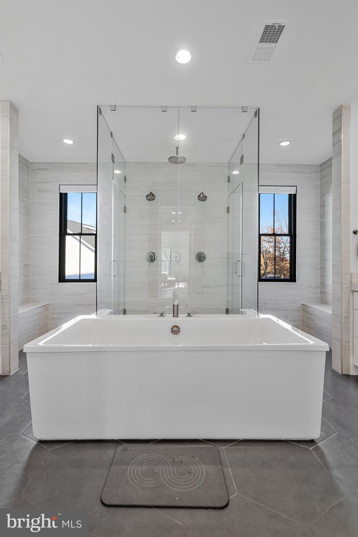 1353 MONITOR LN, MCLEAN, Virginia 22101, 6 Bedrooms Bedrooms, ,6 BathroomsBathrooms,Residential,For sale,1353 MONITOR LN,VAFX2277534 MLS # VAFX2277534 1353 MONITOR LN, MCLEAN, Virginia 22101, 6 Bedrooms Bedrooms, ,6 BathroomsBathrooms,Residential,For sale,1353 MONITOR LN,VAFX2277534 MLS # VAFX2277534