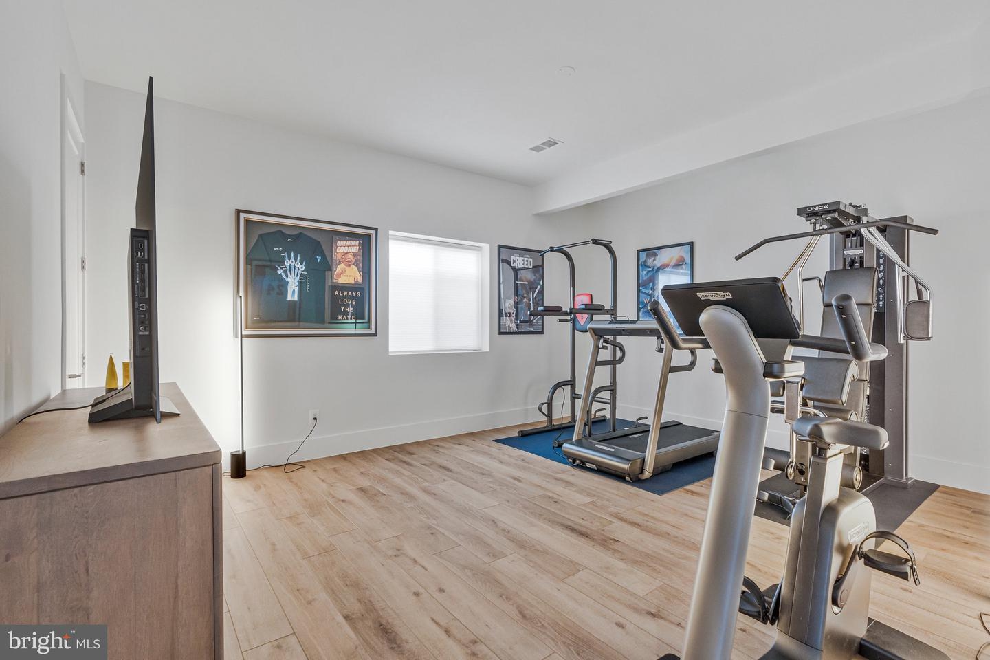 1353 MONITOR LN, MCLEAN, Virginia 22101, 6 Bedrooms Bedrooms, ,6 BathroomsBathrooms,Residential,For sale,1353 MONITOR LN,VAFX2277534 MLS # VAFX2277534 1353 MONITOR LN, MCLEAN, Virginia 22101, 6 Bedrooms Bedrooms, ,6 BathroomsBathrooms,Residential,For sale,1353 MONITOR LN,VAFX2277534 MLS # VAFX2277534