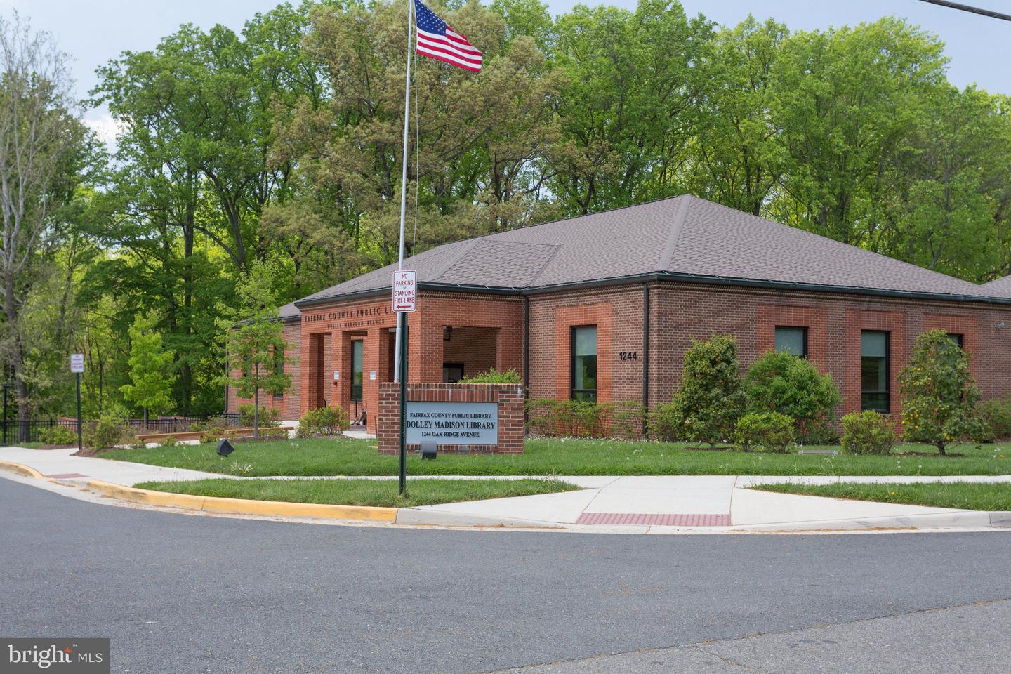1353 MONITOR LN, MCLEAN, Virginia 22101, 6 Bedrooms Bedrooms, ,6 BathroomsBathrooms,Residential,For sale,1353 MONITOR LN,VAFX2277534 MLS # VAFX2277534 1353 MONITOR LN, MCLEAN, Virginia 22101, 6 Bedrooms Bedrooms, ,6 BathroomsBathrooms,Residential,For sale,1353 MONITOR LN,VAFX2277534 MLS # VAFX2277534