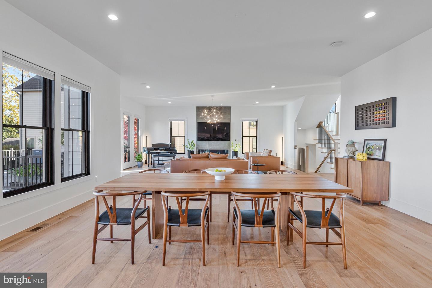 1353 MONITOR LN, MCLEAN, Virginia 22101, 6 Bedrooms Bedrooms, ,6 BathroomsBathrooms,Residential,For sale,1353 MONITOR LN,VAFX2277534 MLS # VAFX2277534 1353 MONITOR LN, MCLEAN, Virginia 22101, 6 Bedrooms Bedrooms, ,6 BathroomsBathrooms,Residential,For sale,1353 MONITOR LN,VAFX2277534 MLS # VAFX2277534