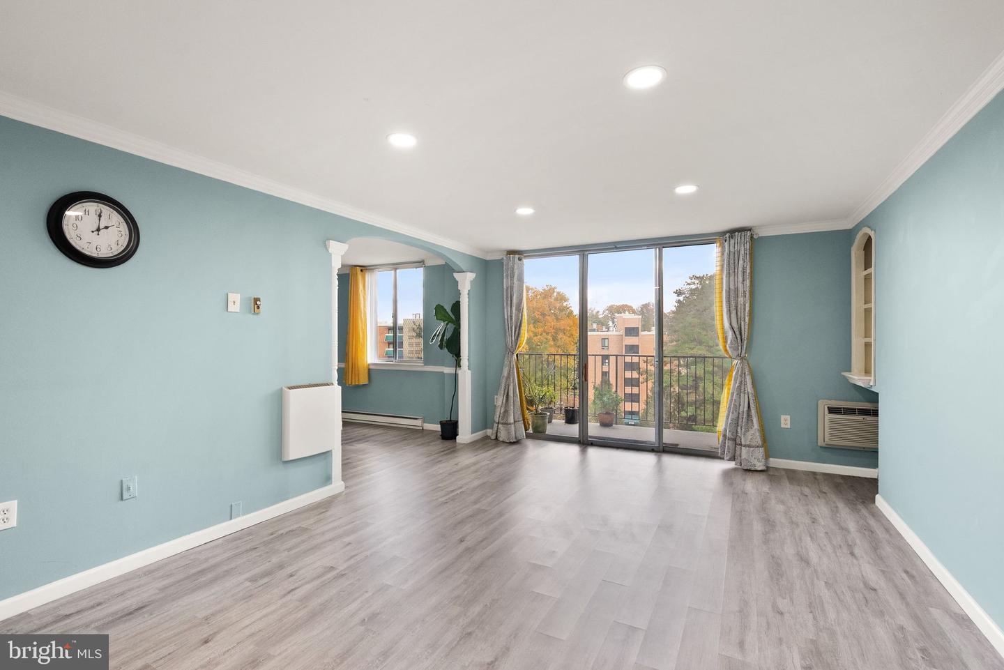 3245 RIO DR #608, FALLS CHURCH, Virginia 22041, 2 Bedrooms Bedrooms, 4 Rooms Rooms,1 BathroomBathrooms,Residential,For sale,3245 RIO DR #608,VAFX2277630 MLS # VAFX2277630