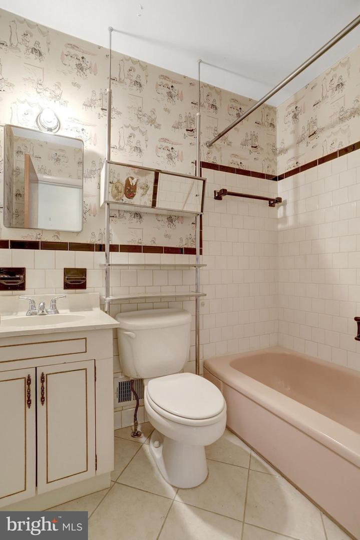 6928 RUSKIN ST, SPRINGFIELD, Virginia 22150, 3 Bedrooms Bedrooms, ,2 BathroomsBathrooms,Residential,For sale,6928 RUSKIN ST,VAFX2277782 MLS # VAFX2277782