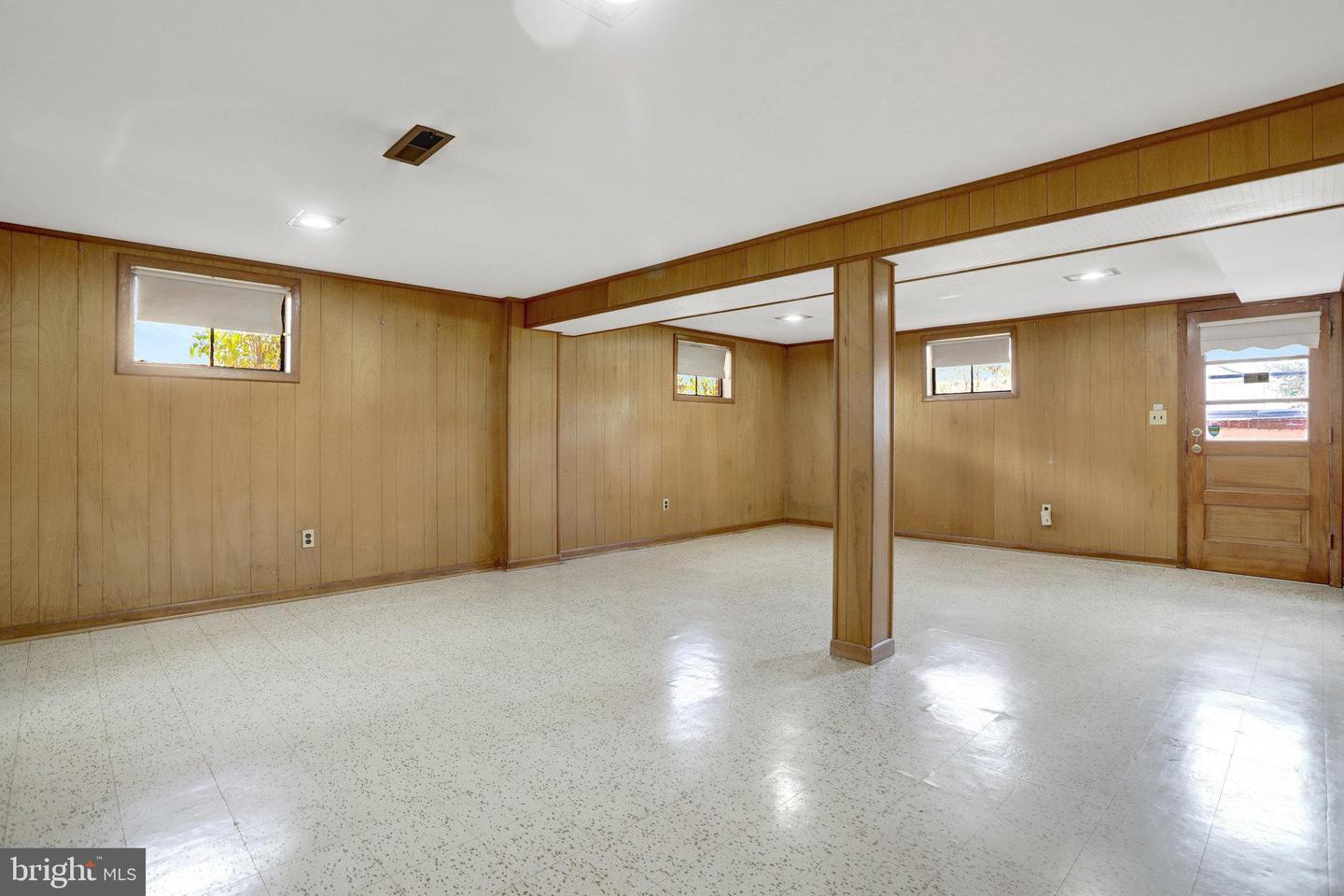 6928 RUSKIN ST, SPRINGFIELD, Virginia 22150, 3 Bedrooms Bedrooms, ,2 BathroomsBathrooms,Residential,For sale,6928 RUSKIN ST,VAFX2277782 MLS # VAFX2277782