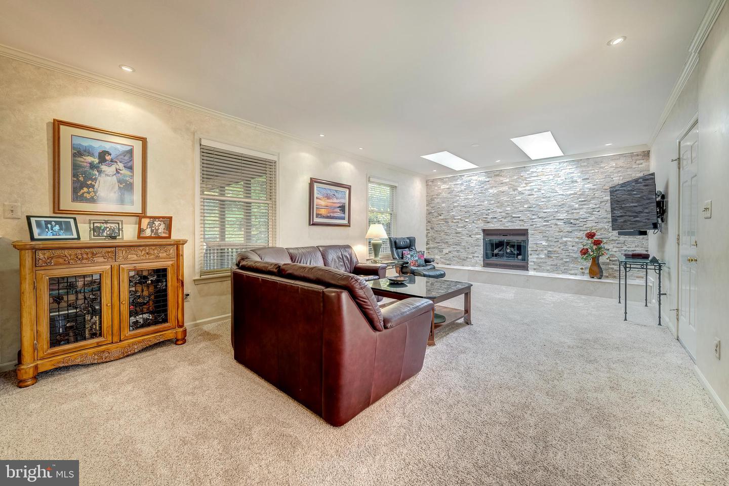 9132 ERMANTRUDE CT, VIENNA, Virginia 22182, 4 Bedrooms Bedrooms, ,3 BathroomsBathrooms,Residential,For sale,9132 ERMANTRUDE CT,VAFX2277792 MLS # VAFX2277792 9132 ERMANTRUDE CT, VIENNA, Virginia 22182, 4 Bedrooms Bedrooms, ,3 BathroomsBathrooms,Residential,For sale,9132 ERMANTRUDE CT,VAFX2277792 MLS # VAFX2277792