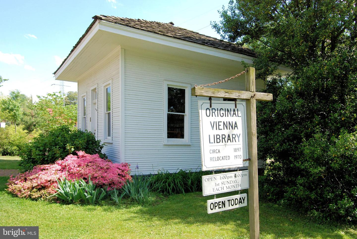 9132 ERMANTRUDE CT, VIENNA, Virginia 22182, 4 Bedrooms Bedrooms, ,3 BathroomsBathrooms,Residential,For sale,9132 ERMANTRUDE CT,VAFX2277792 MLS # VAFX2277792 9132 ERMANTRUDE CT, VIENNA, Virginia 22182, 4 Bedrooms Bedrooms, ,3 BathroomsBathrooms,Residential,For sale,9132 ERMANTRUDE CT,VAFX2277792 MLS # VAFX2277792