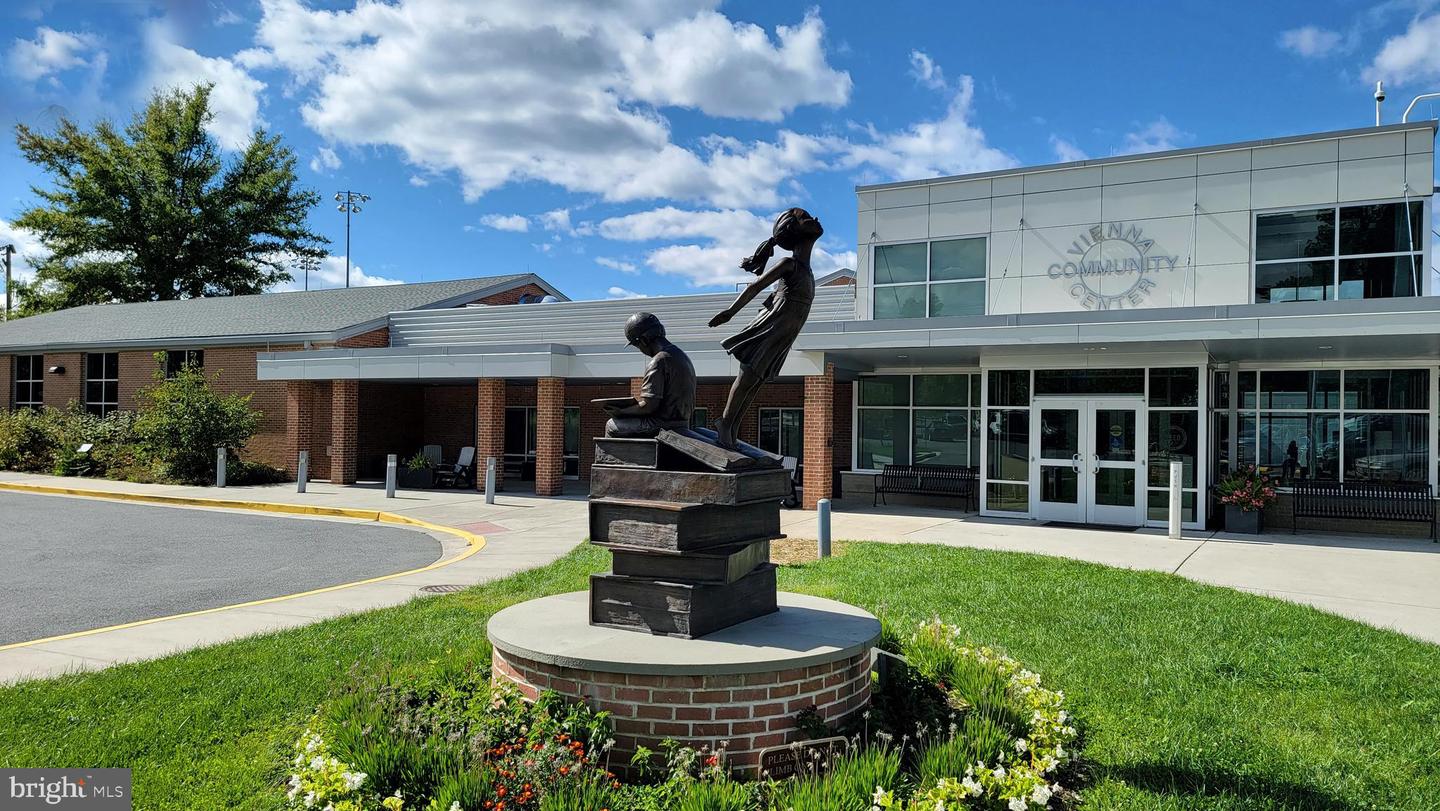 9132 ERMANTRUDE CT, VIENNA, Virginia 22182, 4 Bedrooms Bedrooms, ,3 BathroomsBathrooms,Residential,For sale,9132 ERMANTRUDE CT,VAFX2277792 MLS # VAFX2277792 9132 ERMANTRUDE CT, VIENNA, Virginia 22182, 4 Bedrooms Bedrooms, ,3 BathroomsBathrooms,Residential,For sale,9132 ERMANTRUDE CT,VAFX2277792 MLS # VAFX2277792