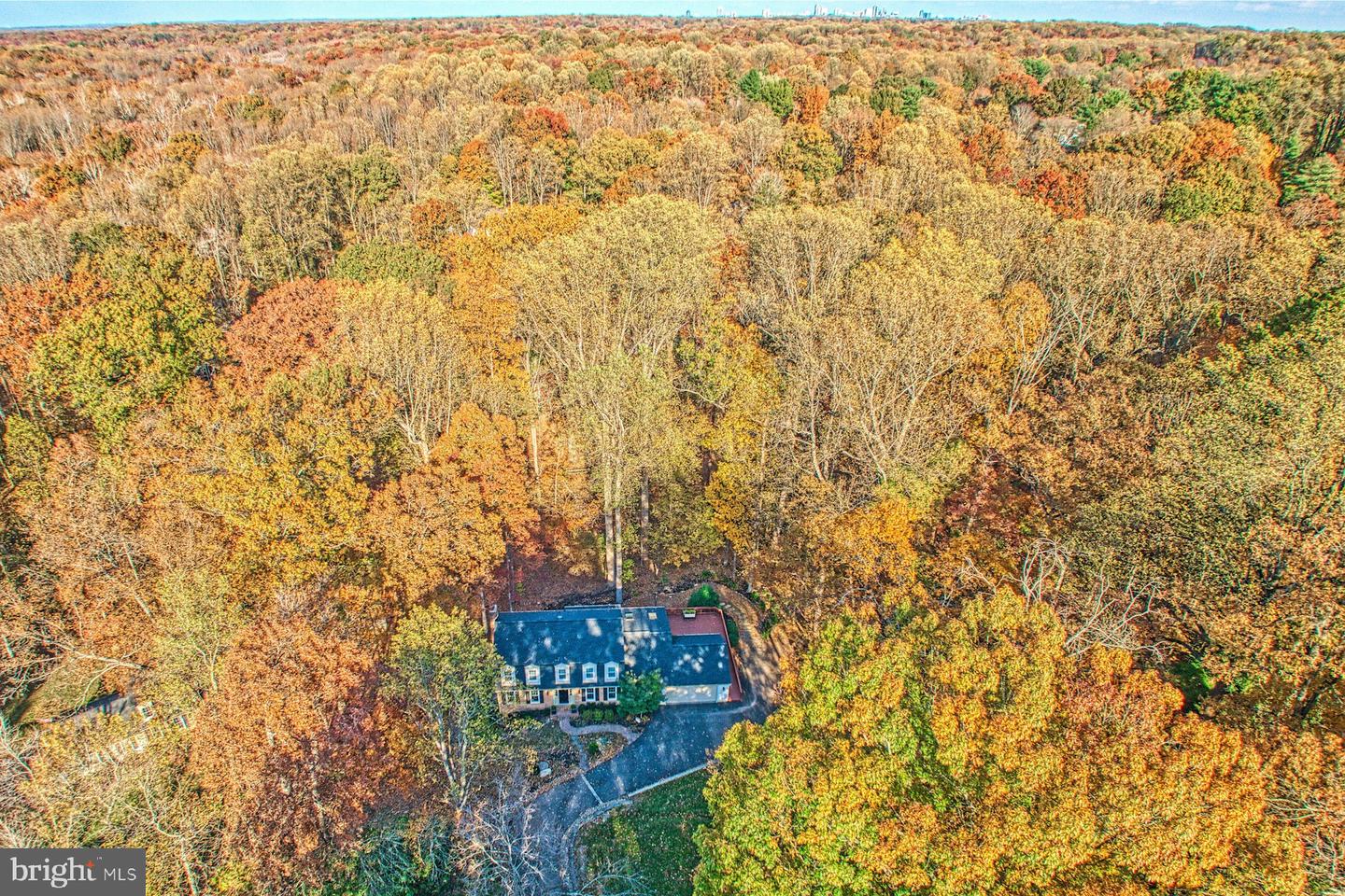 11008 DEVENISH DR, OAKTON, Virginia 22124, 4 Bedrooms Bedrooms, ,3 BathroomsBathrooms,Residential,For sale,11008 DEVENISH DR,VAFX2277816 MLS # VAFX2277816