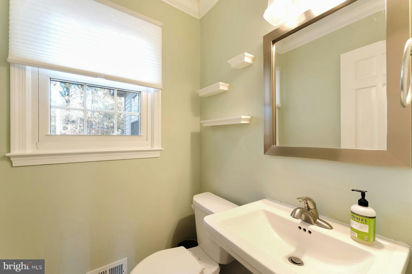 11008 DEVENISH DR, OAKTON, Virginia 22124, 4 Bedrooms Bedrooms, ,3 BathroomsBathrooms,Residential,For sale,11008 DEVENISH DR,VAFX2277816 MLS # VAFX2277816