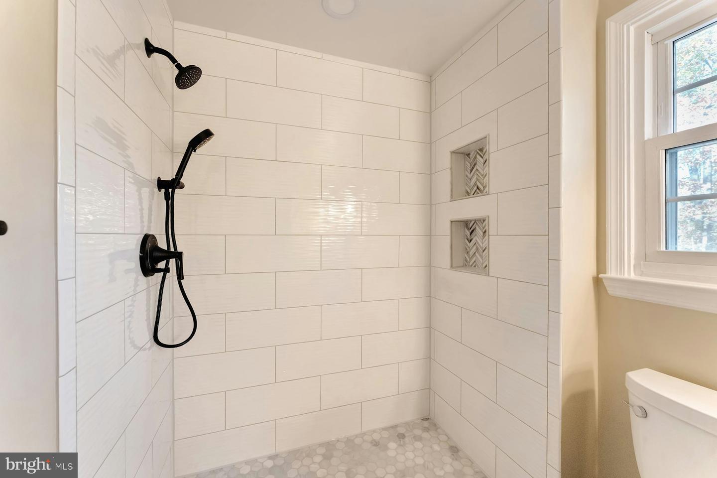 11008 DEVENISH DR, OAKTON, Virginia 22124, 4 Bedrooms Bedrooms, ,3 BathroomsBathrooms,Residential,For sale,11008 DEVENISH DR,VAFX2277816 MLS # VAFX2277816