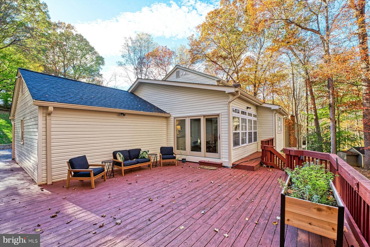 11008 DEVENISH DR, OAKTON, Virginia 22124, 4 Bedrooms Bedrooms, ,3 BathroomsBathrooms,Residential,For sale,11008 DEVENISH DR,VAFX2277816 MLS # VAFX2277816