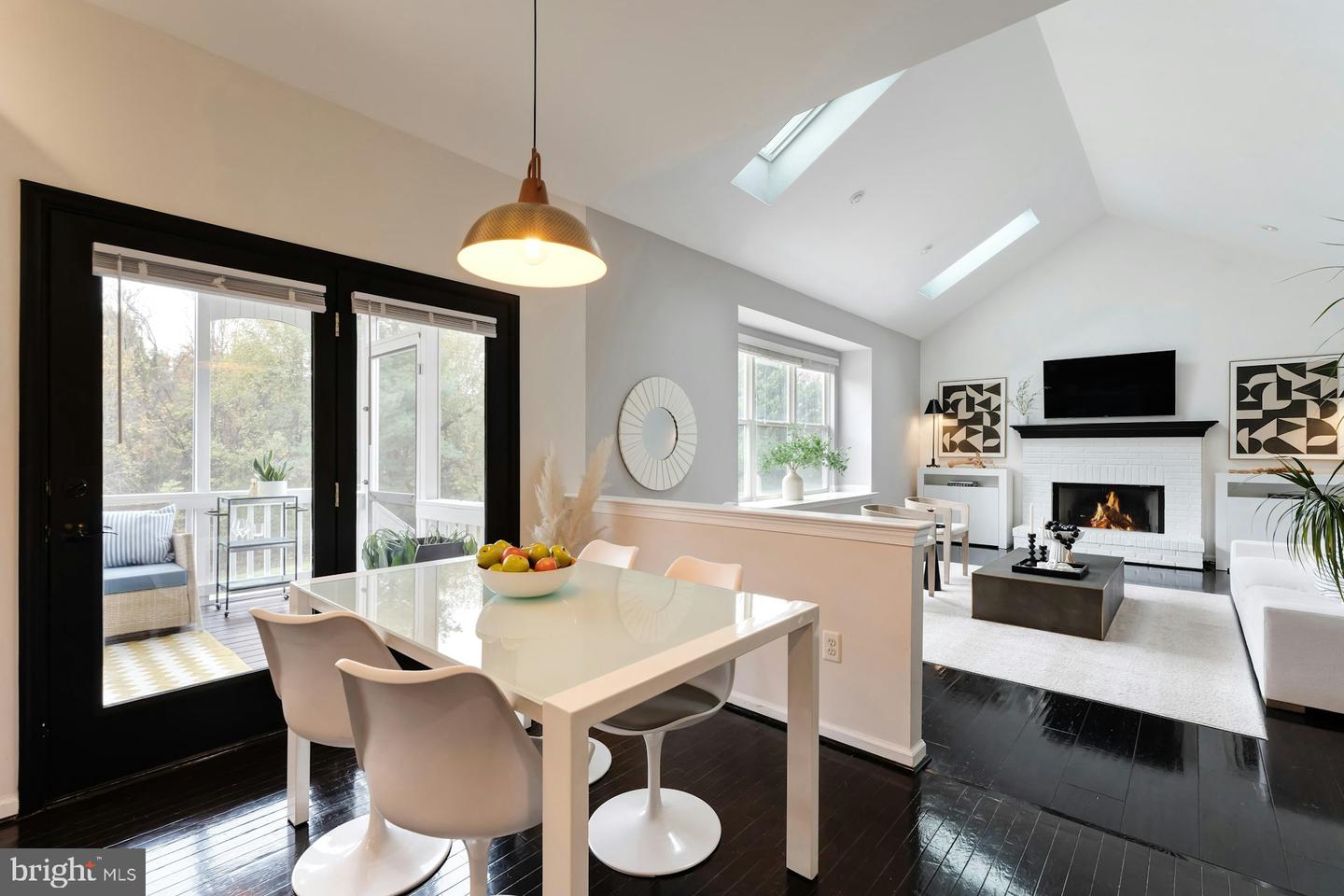 21581 KOUROS CT, ASHBURN, Virginia 20147, 5 Bedrooms Bedrooms, ,3 BathroomsBathrooms,Residential,For sale,21581 KOUROS CT,VALO2110566 MLS # VALO2110566