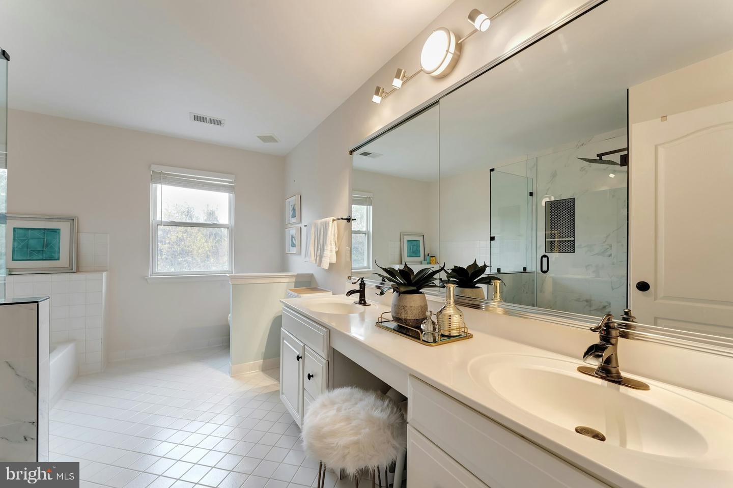 21581 KOUROS CT, ASHBURN, Virginia 20147, 5 Bedrooms Bedrooms, ,3 BathroomsBathrooms,Residential,For sale,21581 KOUROS CT,VALO2110566 MLS # VALO2110566