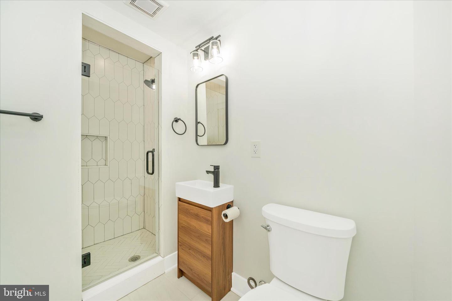 410 U ST NW #1, WASHINGTON, District Of Columbia 20001, 2 Bedrooms Bedrooms, ,2 BathroomsBathrooms,Residential,For sale,410 U ST NW #1,DCDC2230244 MLS # DCDC2230244 410 U ST NW #1, WASHINGTON, District Of Columbia 20001, 2 Bedrooms Bedrooms, ,2 BathroomsBathrooms,Residential,For sale,410 U ST NW #1,DCDC2230244 MLS # DCDC2230244