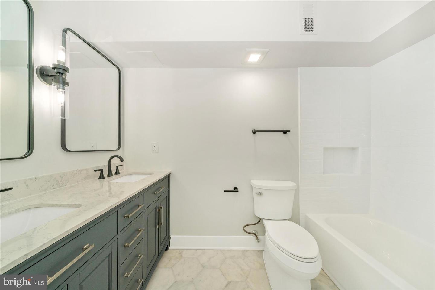 410 U ST NW #1, WASHINGTON, District Of Columbia 20001, 2 Bedrooms Bedrooms, ,2 BathroomsBathrooms,Residential,For sale,410 U ST NW #1,DCDC2230244 MLS # DCDC2230244 410 U ST NW #1, WASHINGTON, District Of Columbia 20001, 2 Bedrooms Bedrooms, ,2 BathroomsBathrooms,Residential,For sale,410 U ST NW #1,DCDC2230244 MLS # DCDC2230244