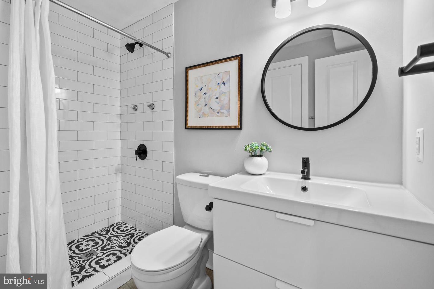 1718 1ST ST NW #8, WASHINGTON, District Of Columbia 20001, 2 Bedrooms Bedrooms, ,1 BathroomBathrooms,Residential,For sale,1718 1ST ST NW #8,DCDC2230388 MLS # DCDC2230388