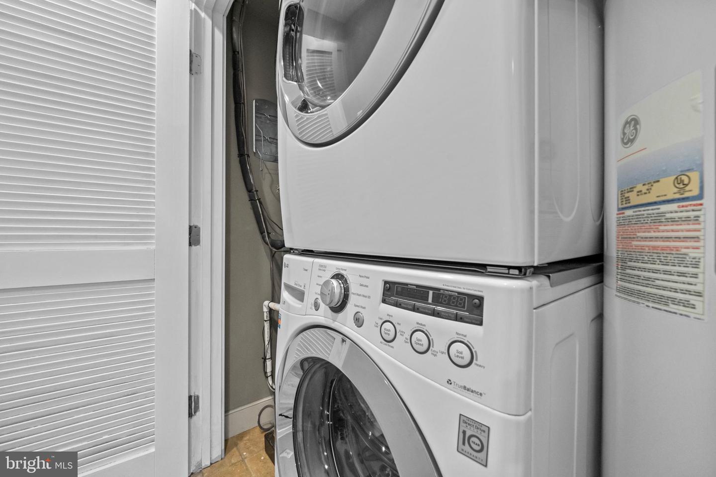 1718 1ST ST NW #8, WASHINGTON, District Of Columbia 20001, 2 Bedrooms Bedrooms, ,1 BathroomBathrooms,Residential,For sale,1718 1ST ST NW #8,DCDC2230388 MLS # DCDC2230388