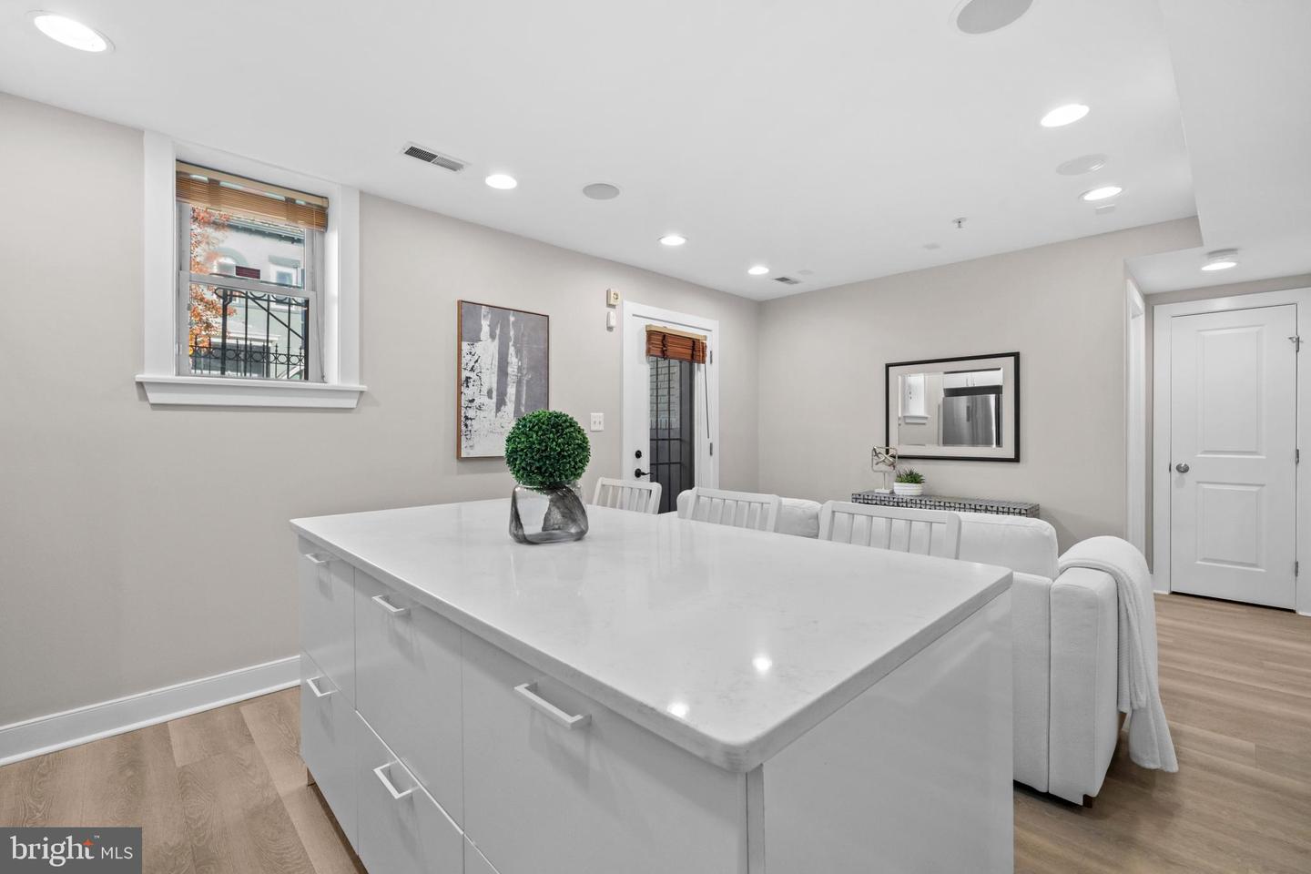 1718 1ST ST NW #8, WASHINGTON, District Of Columbia 20001, 2 Bedrooms Bedrooms, ,1 BathroomBathrooms,Residential,For sale,1718 1ST ST NW #8,DCDC2230388 MLS # DCDC2230388