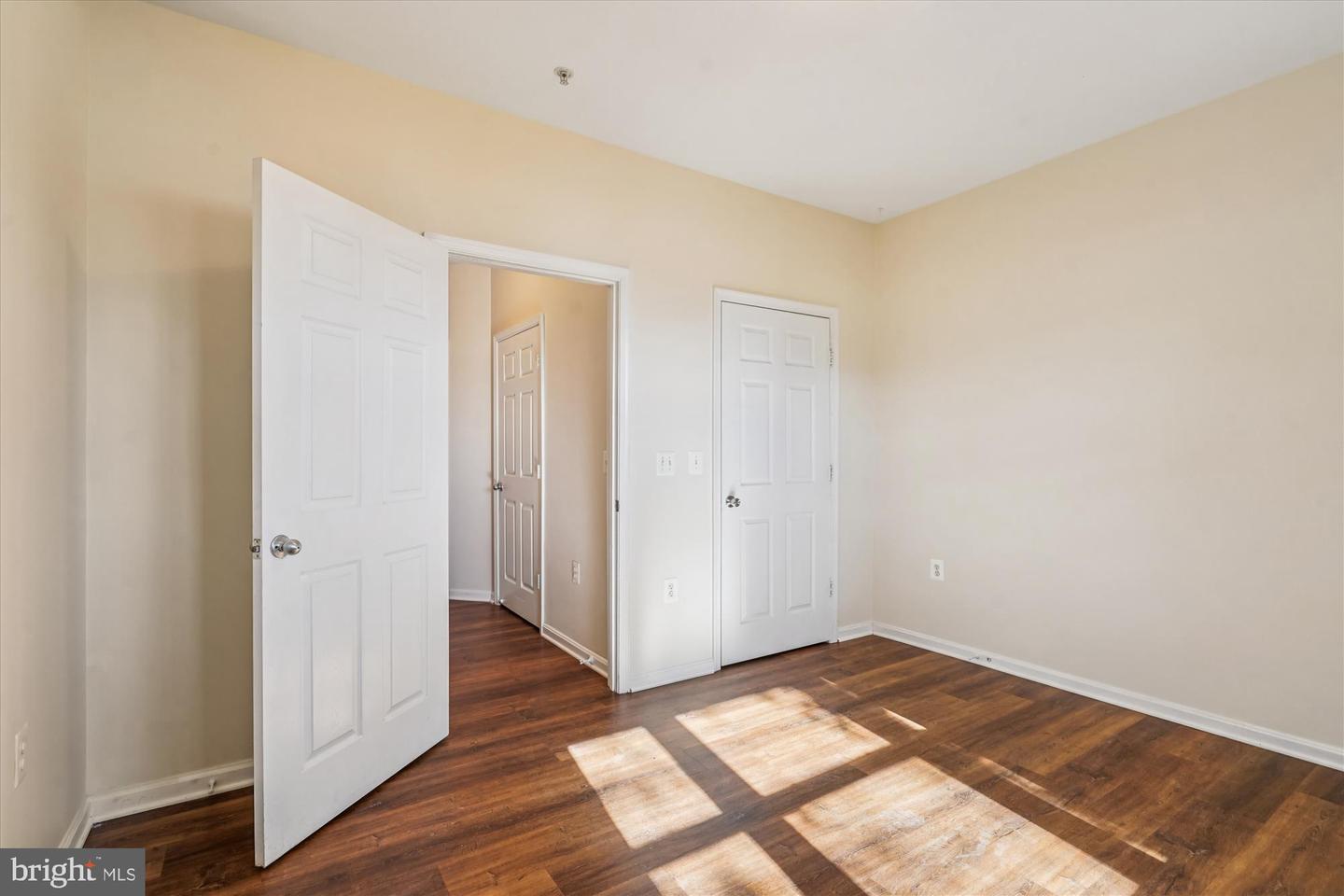 9490 VIRGINIA CENTER BLVD #130, VIENNA, Virginia 22181, 2 Bedrooms Bedrooms, ,2 BathroomsBathrooms,Residential,For sale,9490 VIRGINIA CENTER BLVD #130,VAFX2277836 MLS # VAFX2277836