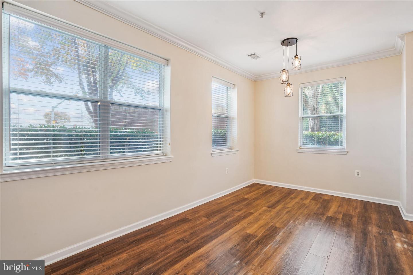 9490 VIRGINIA CENTER BLVD #130, VIENNA, Virginia 22181, 2 Bedrooms Bedrooms, ,2 BathroomsBathrooms,Residential,For sale,9490 VIRGINIA CENTER BLVD #130,VAFX2277836 MLS # VAFX2277836