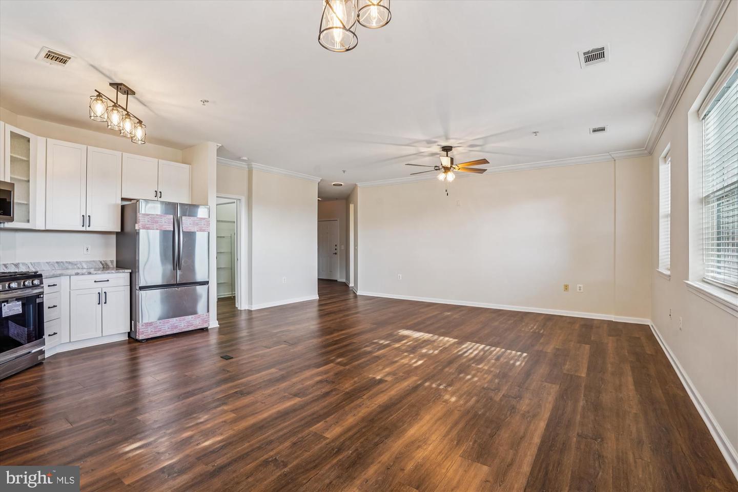 9490 VIRGINIA CENTER BLVD #130, VIENNA, Virginia 22181, 2 Bedrooms Bedrooms, ,2 BathroomsBathrooms,Residential,For sale,9490 VIRGINIA CENTER BLVD #130,VAFX2277836 MLS # VAFX2277836