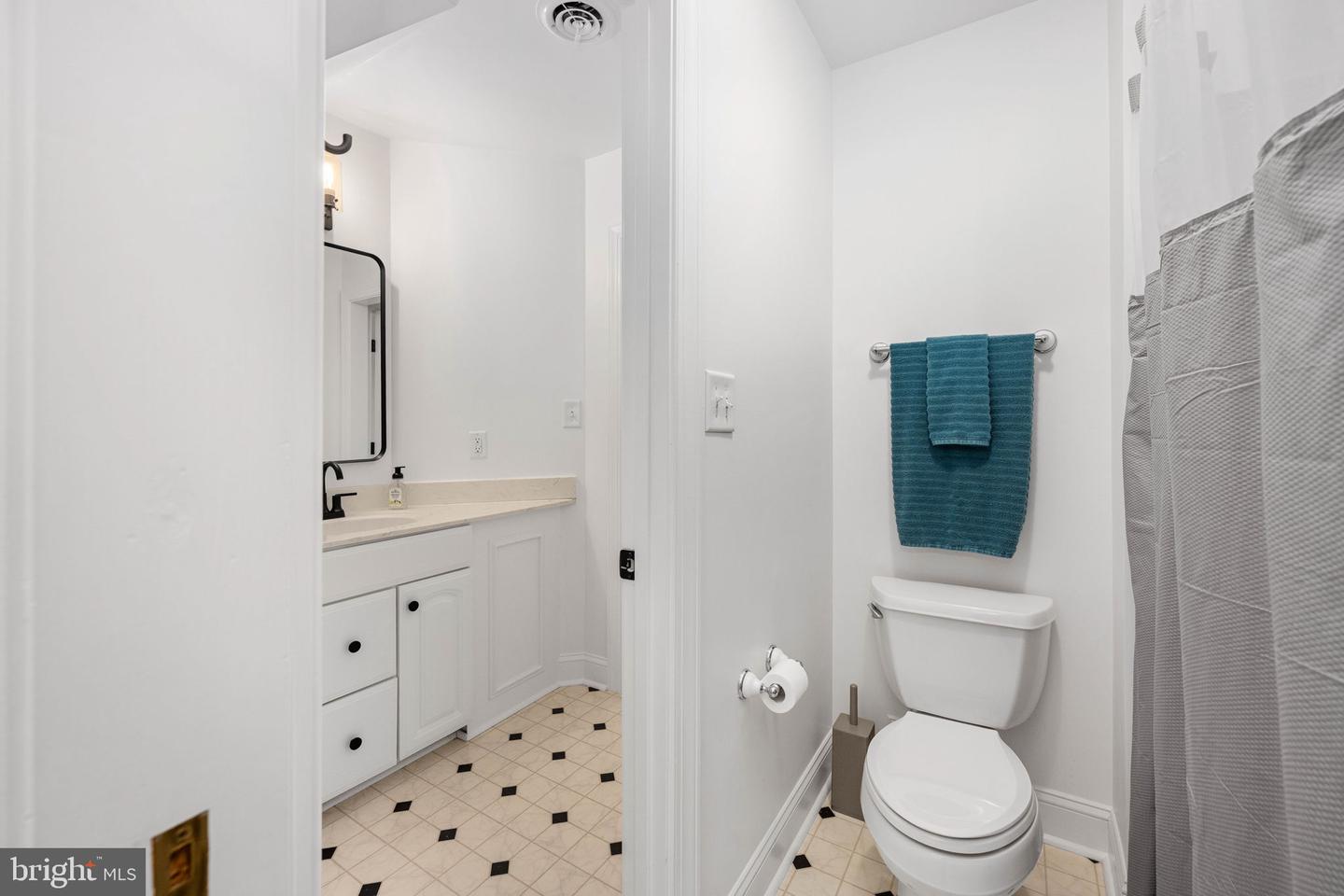 10816 CHATHAM RIDGE WAY, SPOTSYLVANIA, Virginia 22551, 3 Bedrooms Bedrooms, ,2 BathroomsBathrooms,Residential,For sale,10816 CHATHAM RIDGE WAY,VASP2037432 MLS # VASP2037432