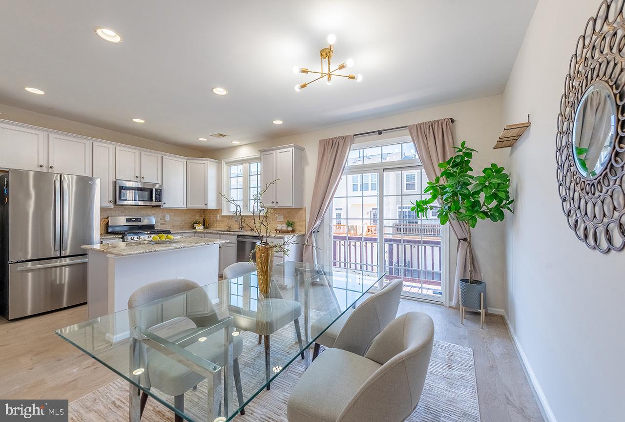 20657 MAITLAND TER, ASHBURN, Virginia 20147, 3 Bedrooms Bedrooms, ,3 BathroomsBathrooms,Residential,For sale,20657 MAITLAND TER,VALO2110556 MLS # VALO2110556