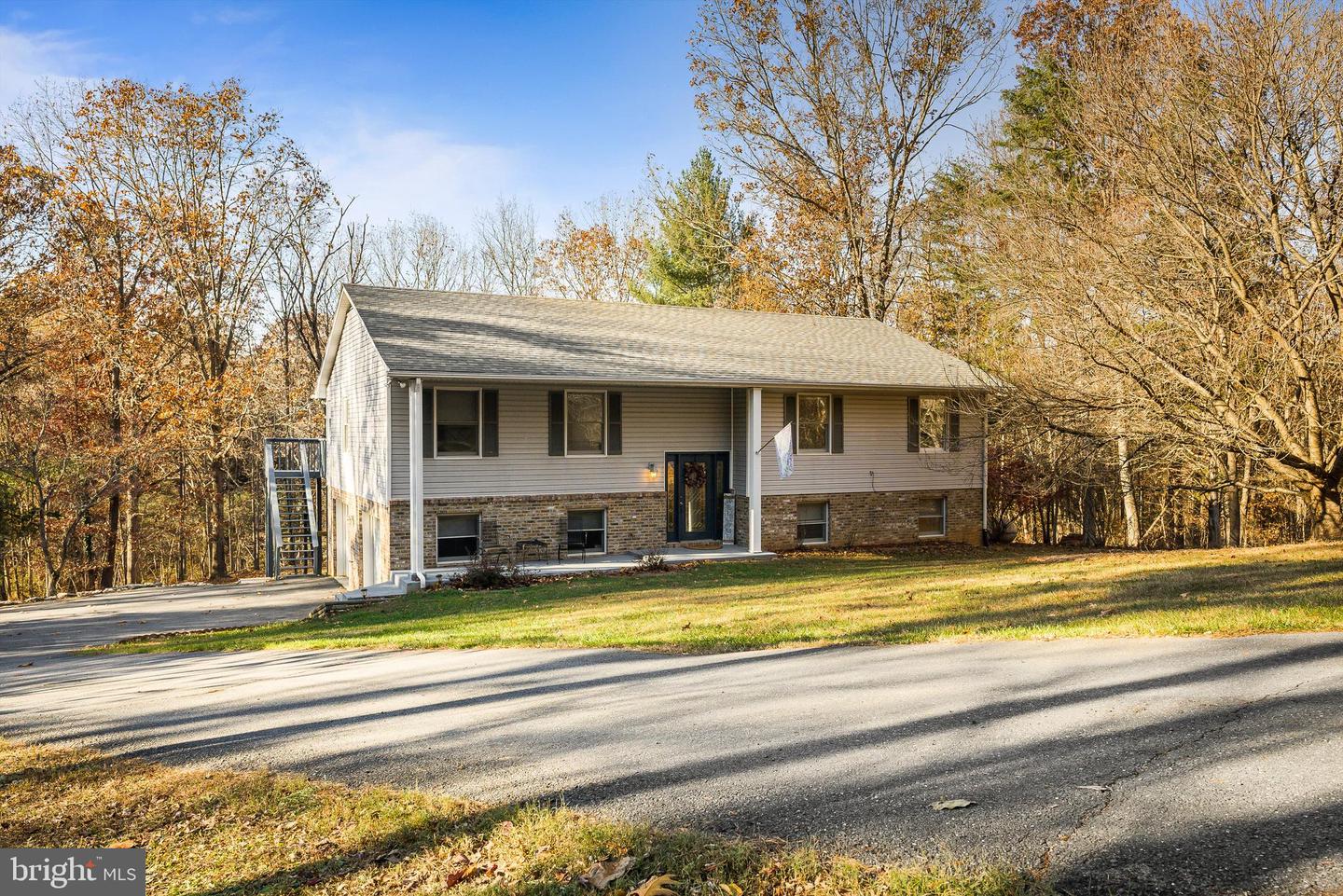 209 RAINTREE RD, VERONA, Virginia 24482, 3 Bedrooms Bedrooms, ,3 BathroomsBathrooms,Residential,For sale,209 RAINTREE RD,VAAG2002704 MLS # VAAG2002704