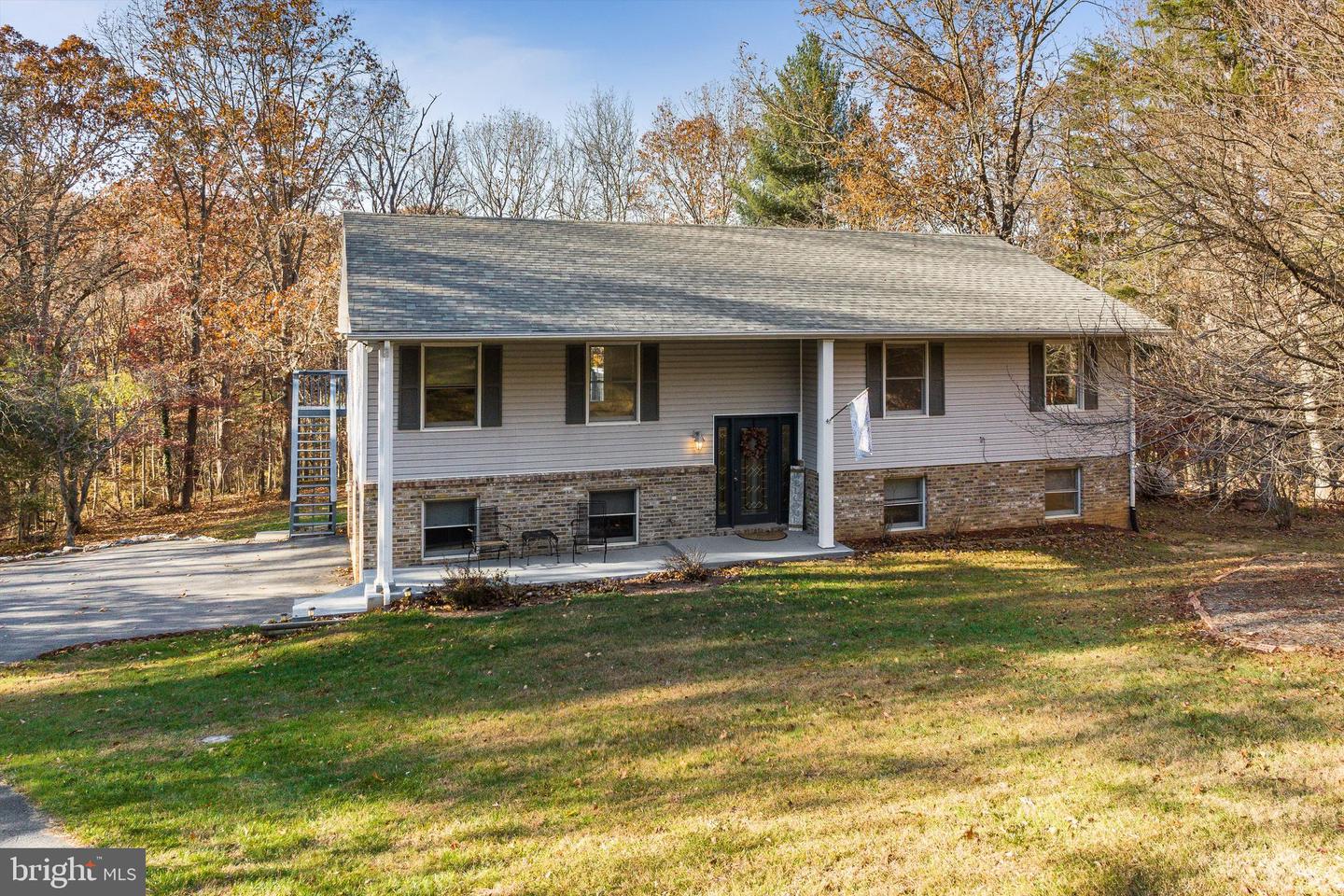 209 RAINTREE RD, VERONA, Virginia 24482, 3 Bedrooms Bedrooms, ,3 BathroomsBathrooms,Residential,For sale,209 RAINTREE RD,VAAG2002704 MLS # VAAG2002704